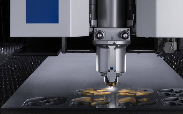 激光切割机的工作原理是什么？